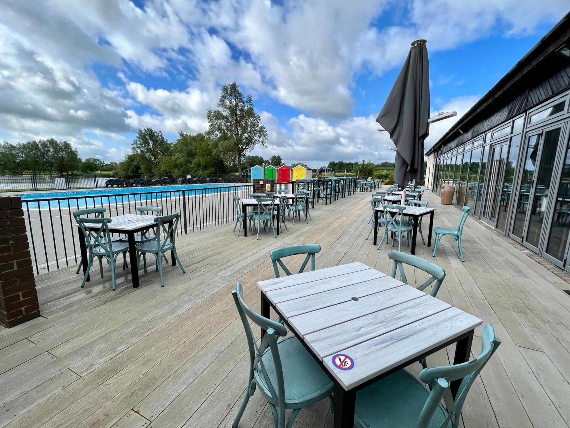 Reeds View Holiday Lodge Южен Сърни Екстериор снимка