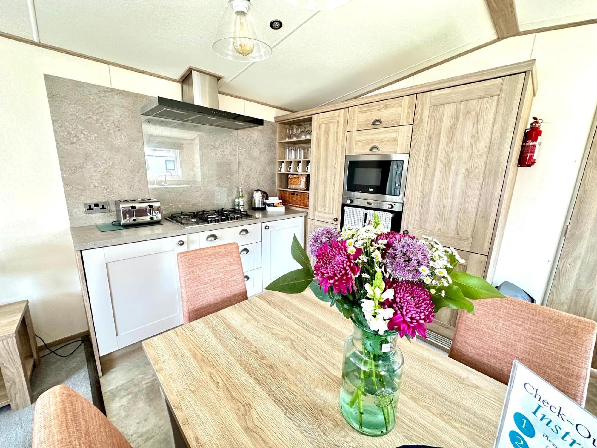 Reeds View Holiday Lodge Южен Сърни Екстериор снимка
