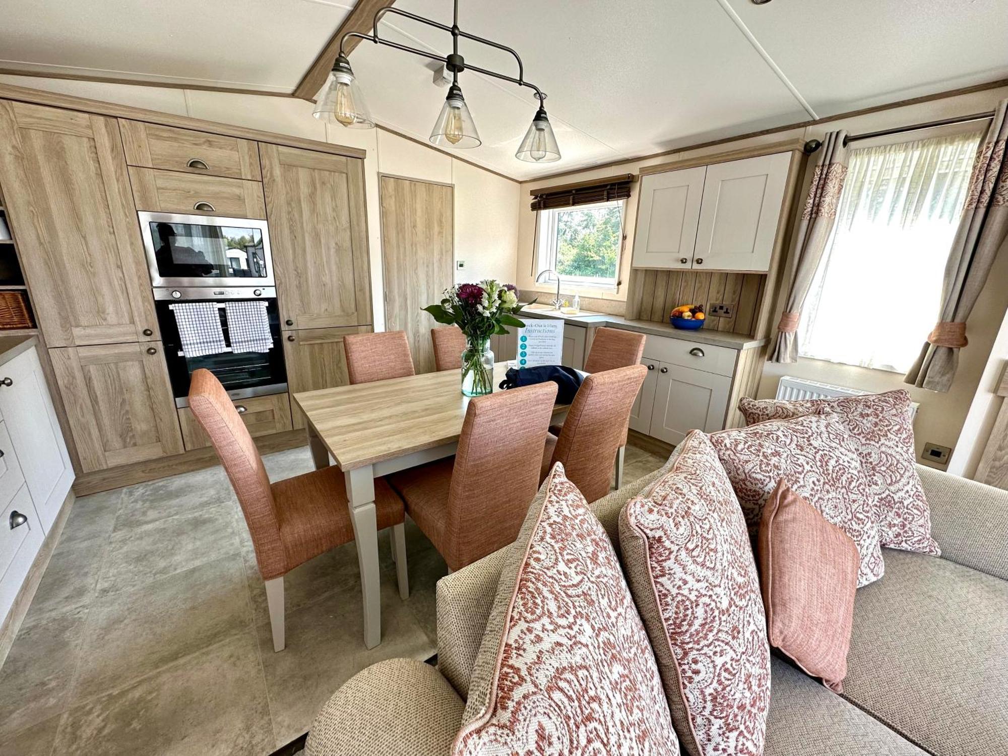 Reeds View Holiday Lodge Южен Сърни Екстериор снимка